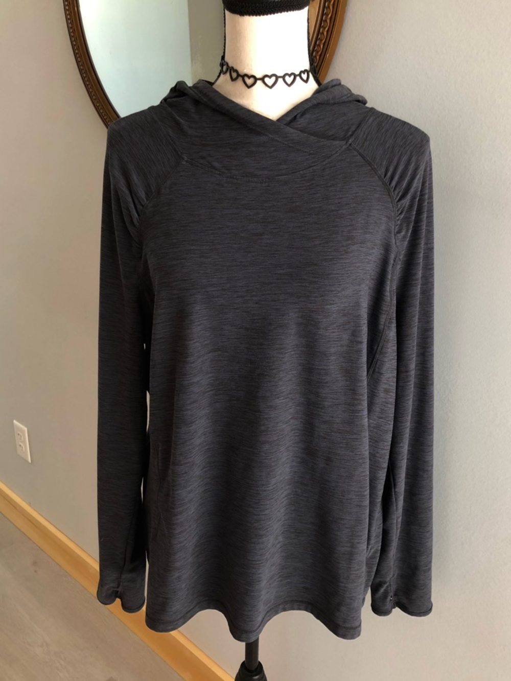 Danskin Now Drimore Charcoal Hooded Ruched Athletic Pullover Top Size XL